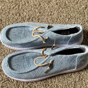 Slip on women’s size 8 (39) New